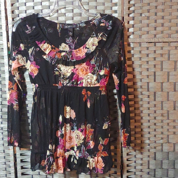 I.N.C. International Concepts Nylon Floral Blouse Empire Waist - Picture 1 of 11